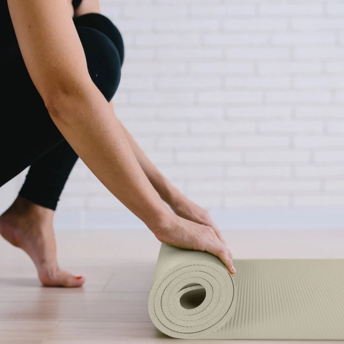 Килимок (мат) для фітнесу та йоги Gymtek NBR 1,5см світло-сірий