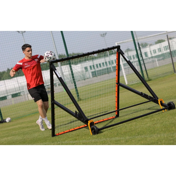 Сетка тренировочная для футбола Yakimasport Rebounder PRO 120 х 120 см, оранжево-черный