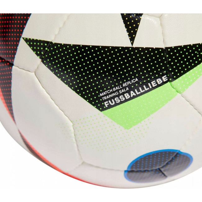 Футбольный мяч Adidas Euro24 Pro TRN Fussballliebe IN9377 размер 4, черно-белый