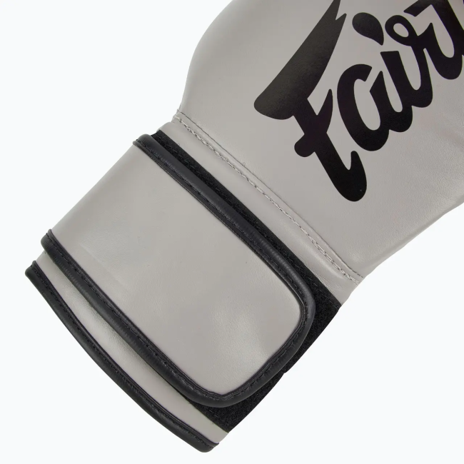 Перчатки боксерские с бинтами Fairtex BGV14 12 унций, серые