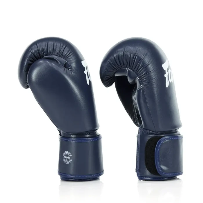 Перчатки боксерские с бинтами Fairtex Amateur BGV27 14 унций, темно-синие