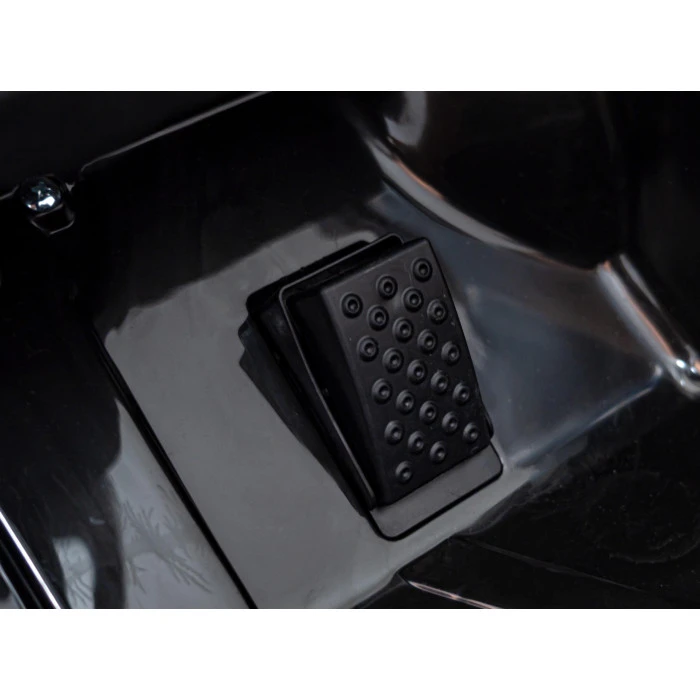 Дитяча акумуляторна машинка Aston Martin DBX Чорна