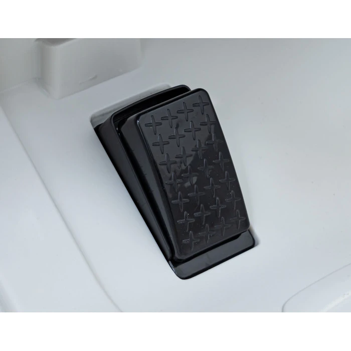 Детский автомобиль BMW i4 на аккумуляторе Белый + Медленный старт + EVA + Экокожа + Audio LED + Пульт