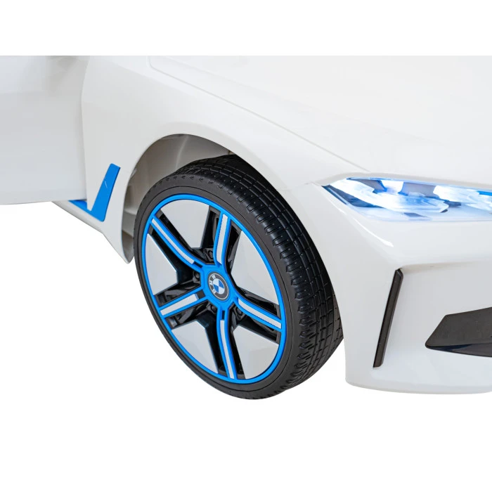 Детский автомобиль BMW i4 на аккумуляторе Белый + Медленный старт + EVA + Экокожа + Audio LED + Пульт