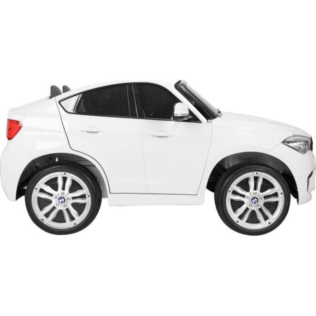 Детская аккумуляторная машинка BMW X6M XXL для 2 детей Белая