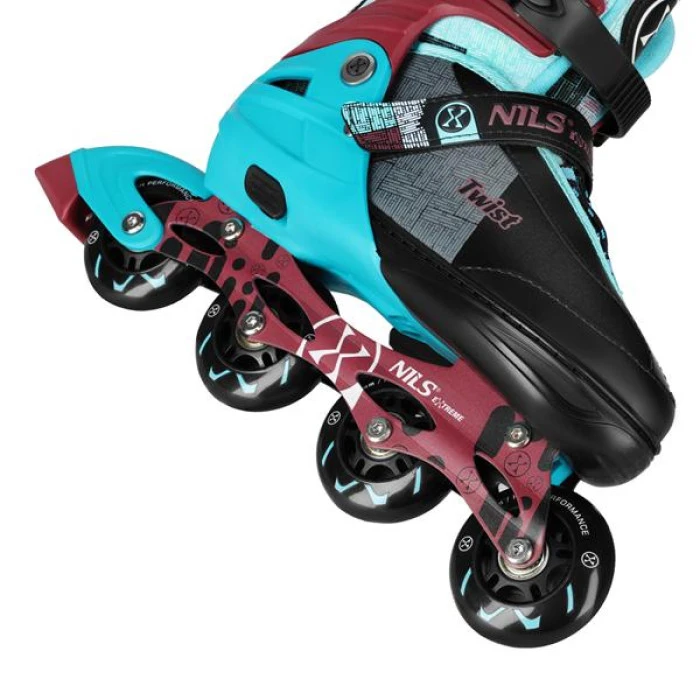 Роликовые коньки NILS EXTREME NA13810 размер L 39-42, черно-голубые