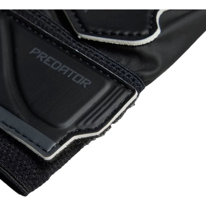 Рукавички воротарські Adidas Predator Training IW6281 р. 4,5, чорно-білі