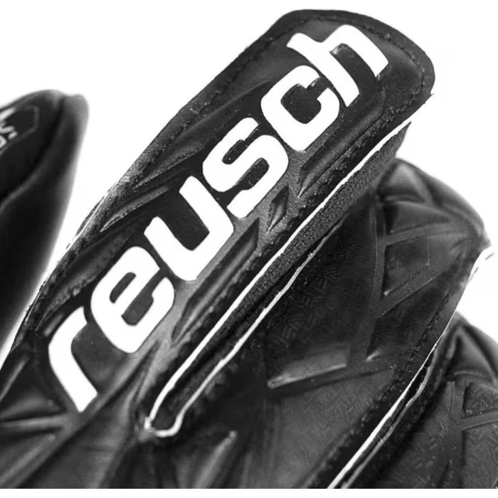 Перчатки вратарские Reusch Attrakt Starter Solid Finger Support Junior 5472511 7700 г.8, черные