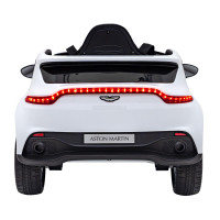Детская аккумуляторная машинка Aston Martin DBX Белая