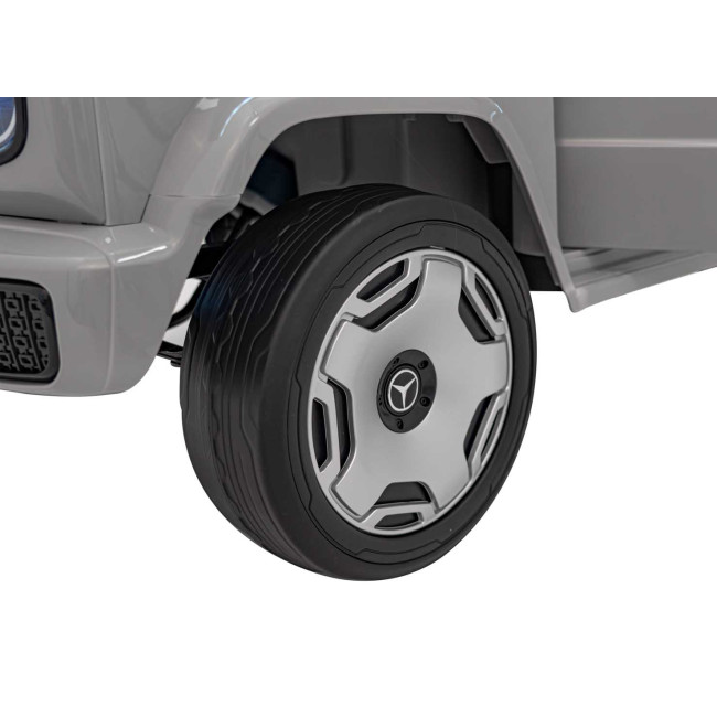 Детская аккумуляторная машинка Mercedes Benz EQG Серая