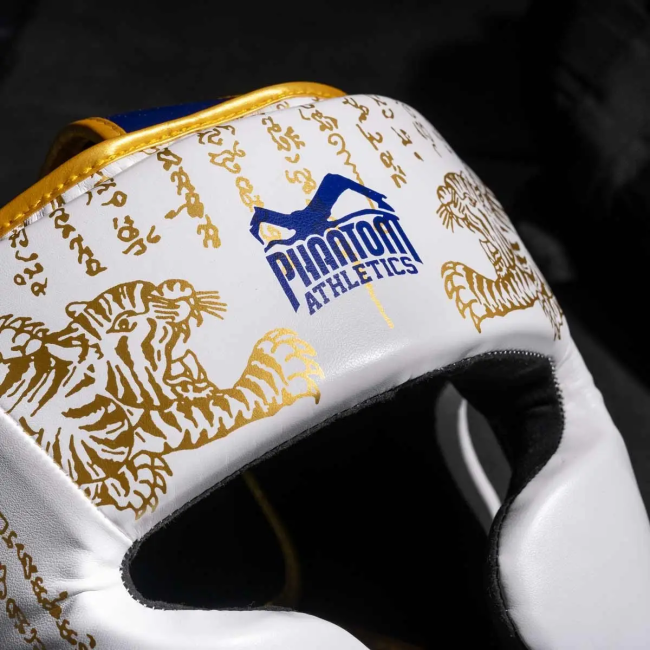 Шлем боксерский закрытый с капой Phantom Muay Thai размер универсальный, белый
