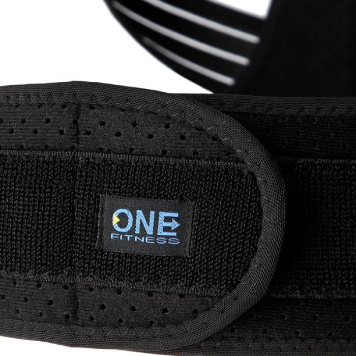 Корректор осанки для спины KP207 ONE FITNESS - черный/размер М