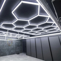 Светильник светодиодный треугольный LumiOn L0-7, 485 x 244 см