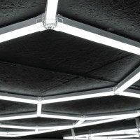 Светильник светодиодный треугольный LumiOn L0-7, 485 x 244 см