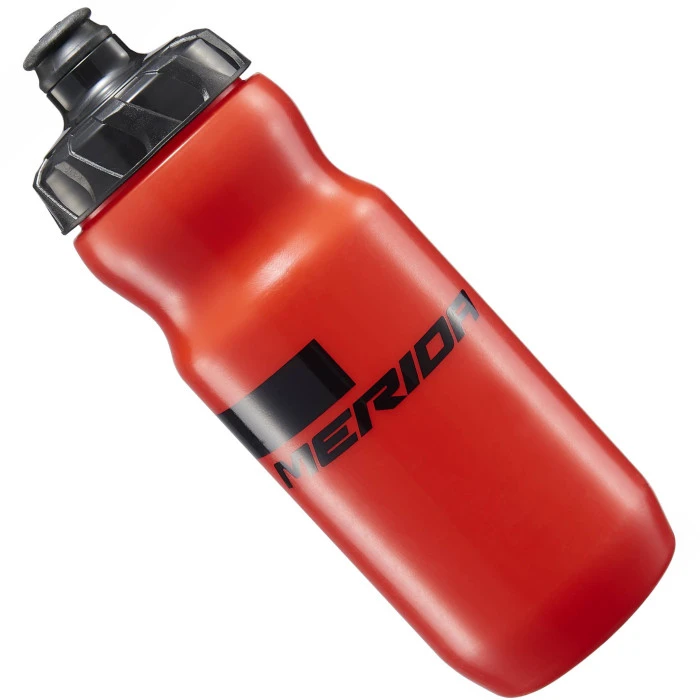 Пляшка 0,715л MERIDA з кришкою червона