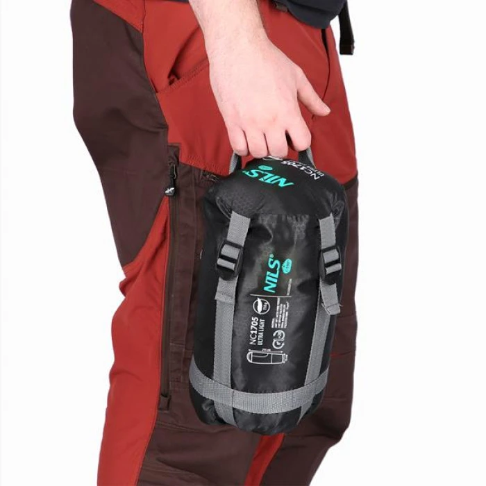 Спальный мешок ультра легкий 710г NILS CAMP NC1705 черный