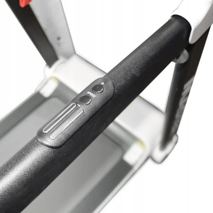 Беговая дорожка электрическая MASTER F12