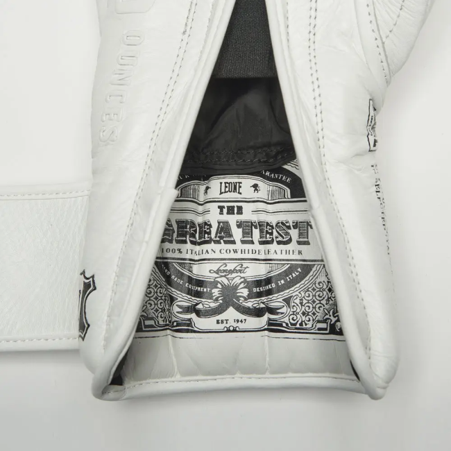 Рукавички боксерські з бинтами Leone GN111 THE GREATEST розмір 10 унцій, білі