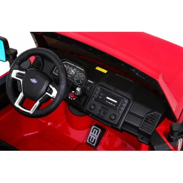 Детская аккумуляторная машинка Ford Super Duty Красная