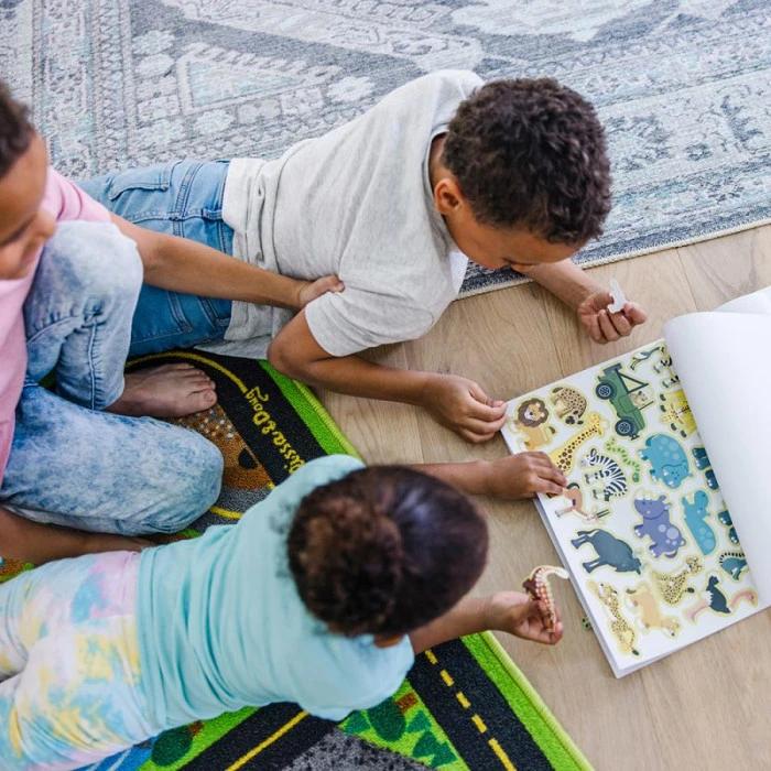 Набор многоразовых наклеек Spin Master Среда обитания животных Melissa and Doug