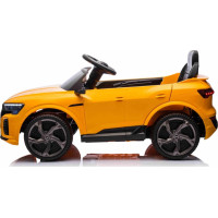 Дитяча акумуляторна машинка Audi SQ8 Жовта