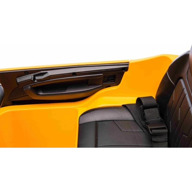 Детская аккумуляторная машинка Audi SQ8 Желтая