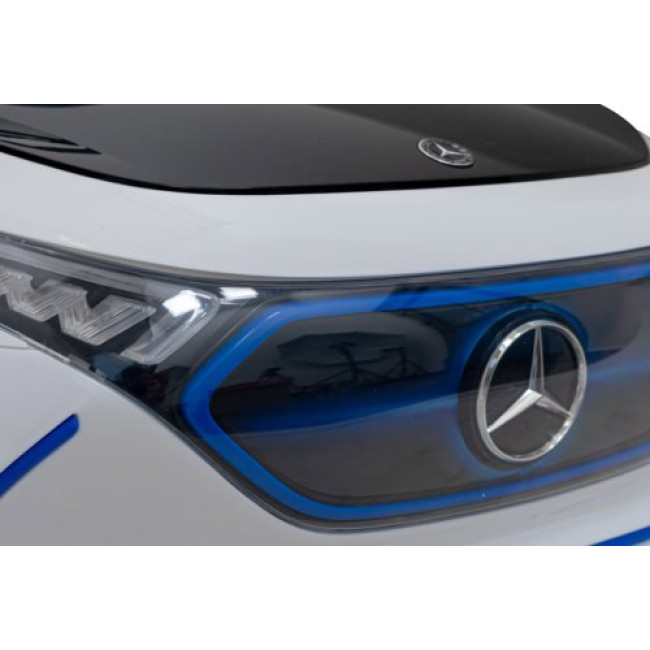 Детская аккумуляторная машинка Mercedes Benz AMG EQA Белая
