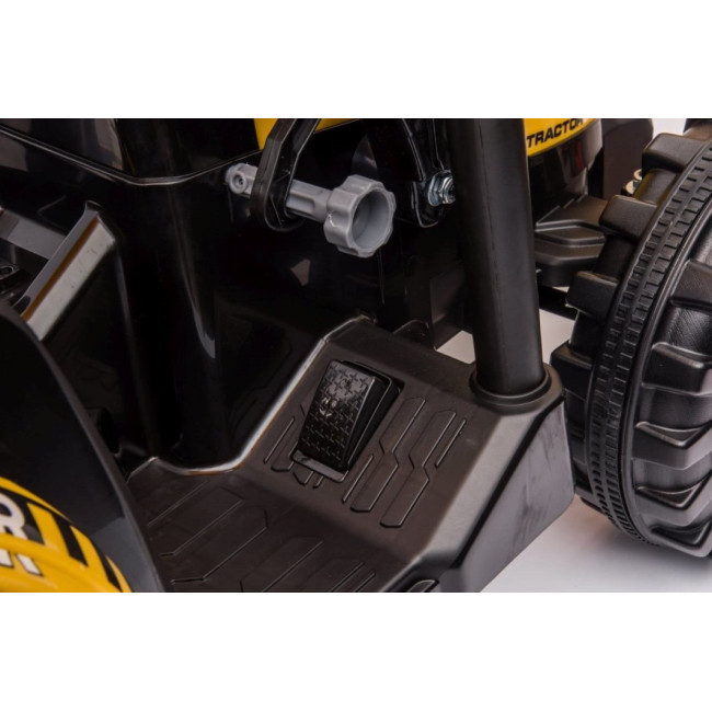 Детский аккумуляторный трактор MEGA D68