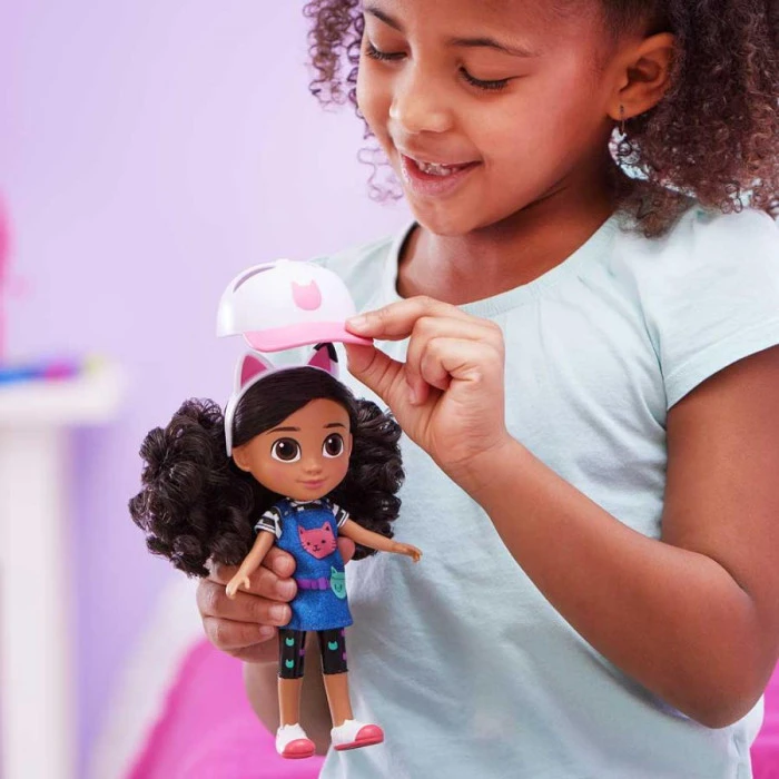 Кукла Spin Master Стильная путешественница 20 см "Кукольный домик Габби"