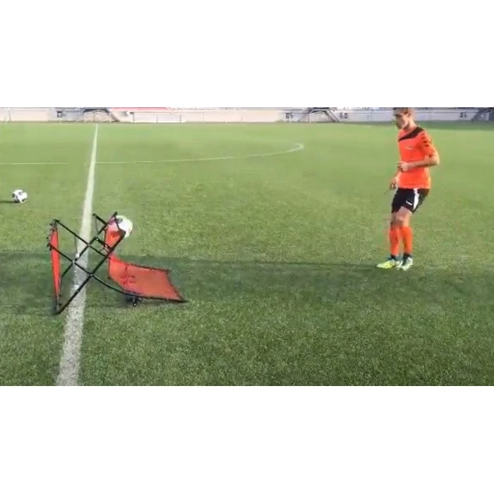 Тренажер Pure2Improve SOCCER REBOUNDER