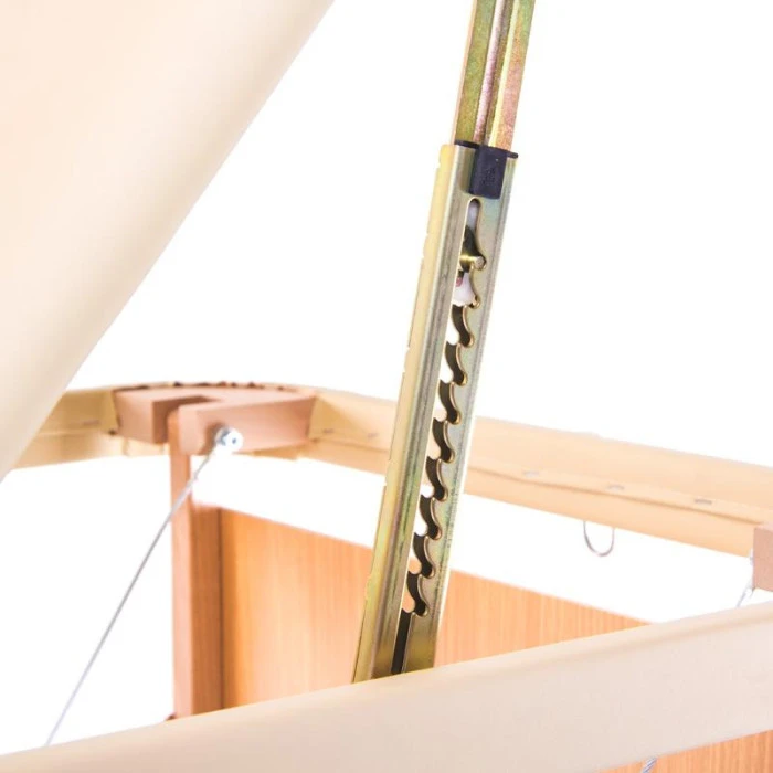 Масажний стіл Esthetica New Tec, бежевий