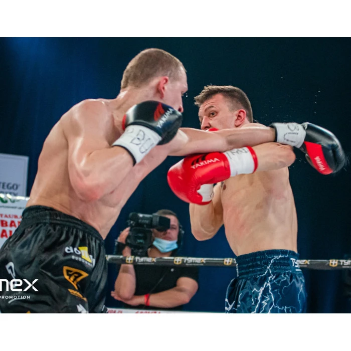 Рукавички боксерські Yakimasport WOLF L розмір 10 унцій, червоні