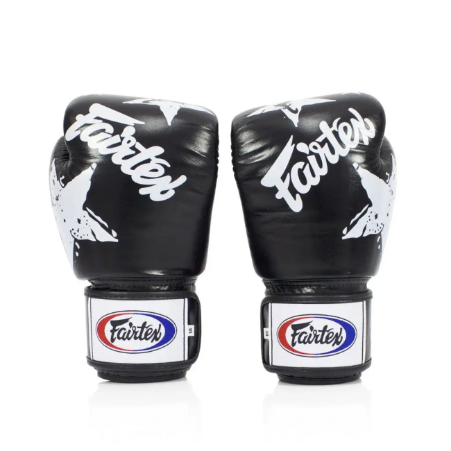Перчатки боксерские с бинтами Fairtex BGV1 Nation Print 14 унций, черные