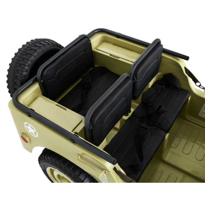 Детская аккумуляторная машинка для 3 детей Matcha