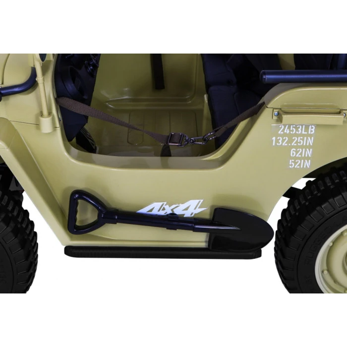 Детская аккумуляторная машинка для 3 детей Matcha