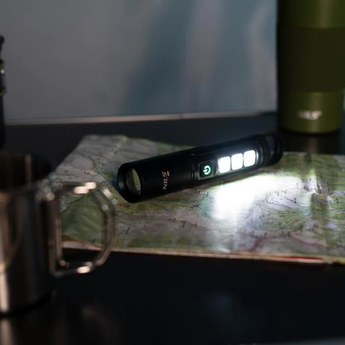 Светодиодная лампа NILS CAMP NC0003