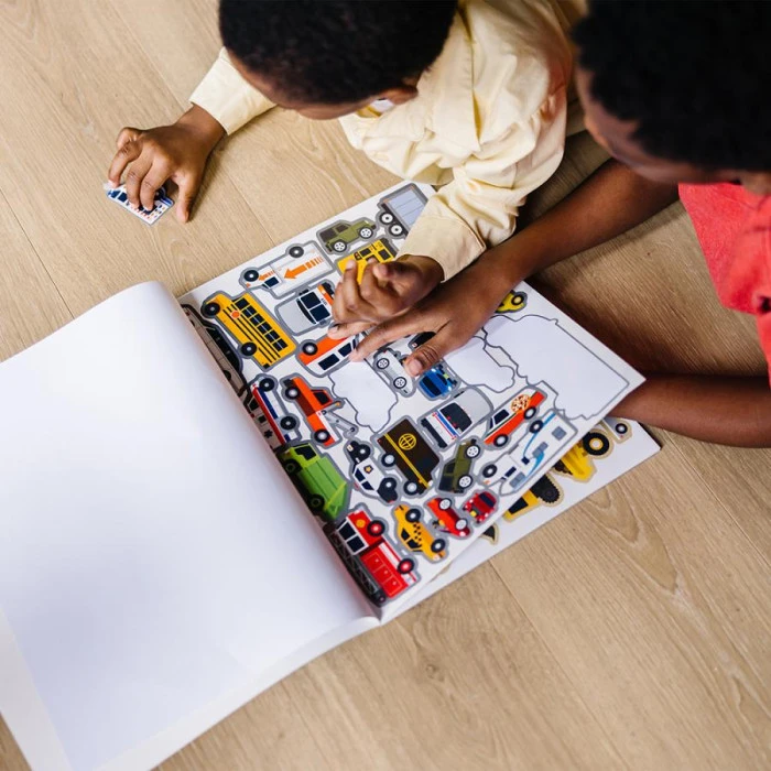 Набор многоразовых наклейок Spin Master Транспорт Melissa and Doug