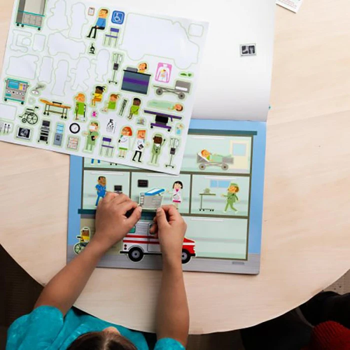 Набор многоразовых наклейок Spin Master Транспорт Melissa and Doug