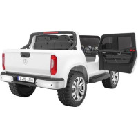 Детская аккумуляторная машинка Mercedes Benz X-Class Белая