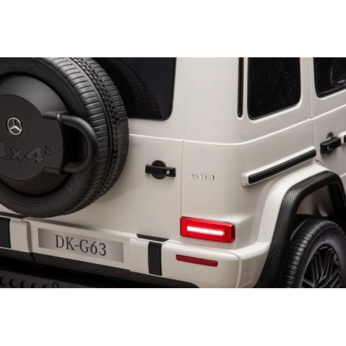 Дитяча акумуляторна машинка Mercedes Benz G63 AMG XXL Біла