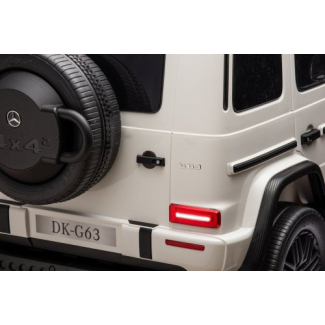 Детская аккумуляторная машинка Mercedes Benz G63 AMG XXL Белая