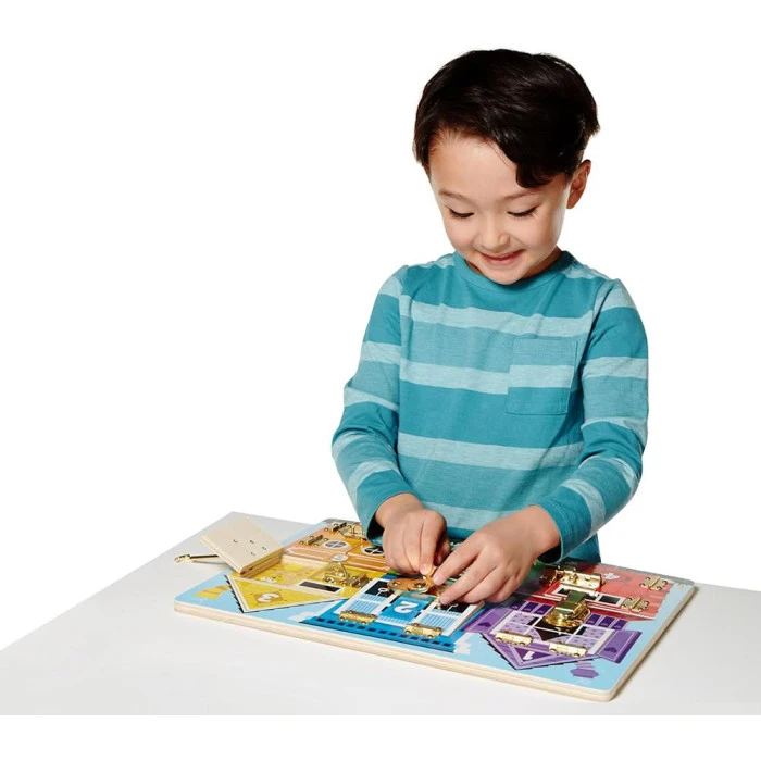 Бизиборд Spin Master Квартиры с защелками Melissa and Doug