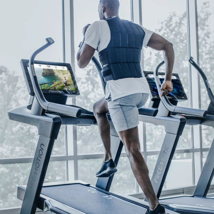 Бігова доріжка електрична FREEMOTION i22.9