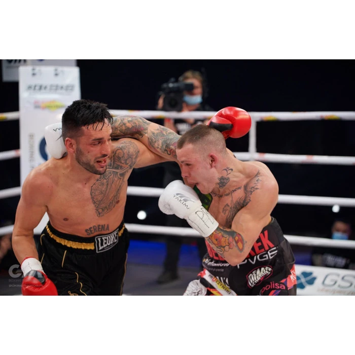 Рукавички боксерські Yakimasport WOLF L розмір 10 унцій, білі