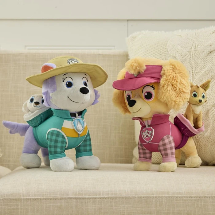 Мягкая игрушка Spin Master Щенок Эверест с любимцем 30 см "Щенячий патруль"