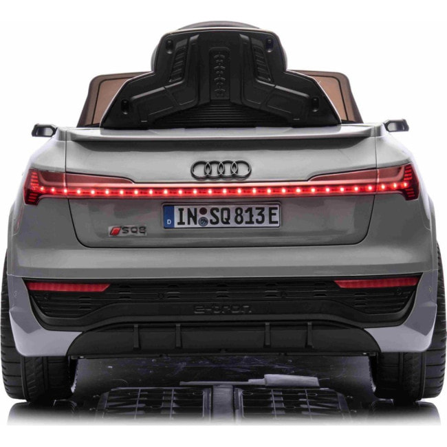 Дитяча акумуляторна машинка Audi SQ8 Сіра