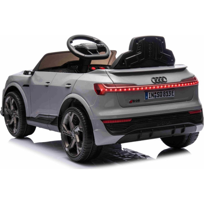 Дитяча акумуляторна машинка Audi SQ8 Сіра
