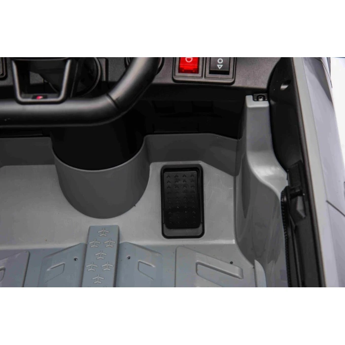 Дитяча акумуляторна машинка Audi SQ8 Сіра