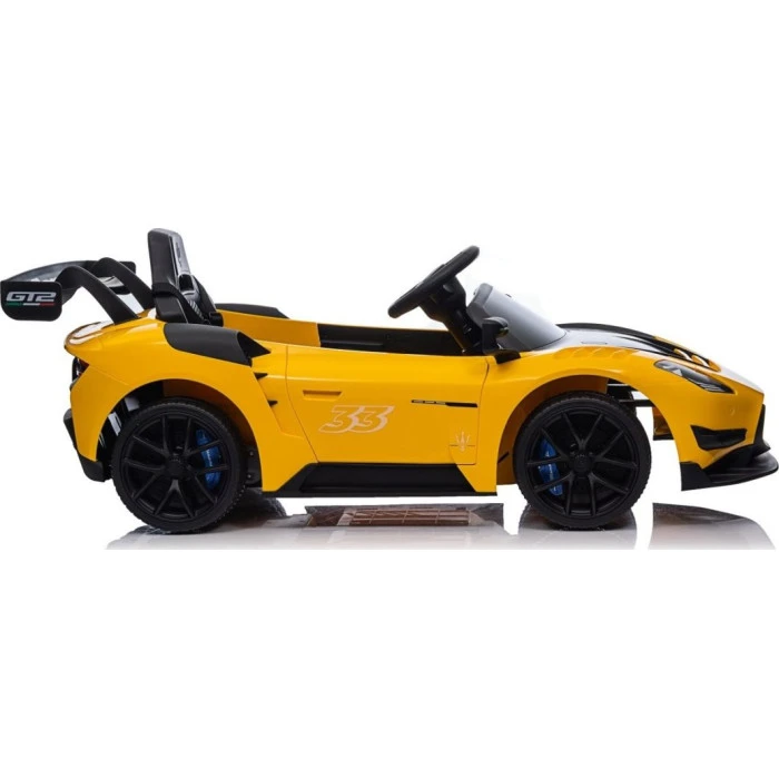 Дитяча акумуляторна машинка Maserati MC20 GT2 Жовта