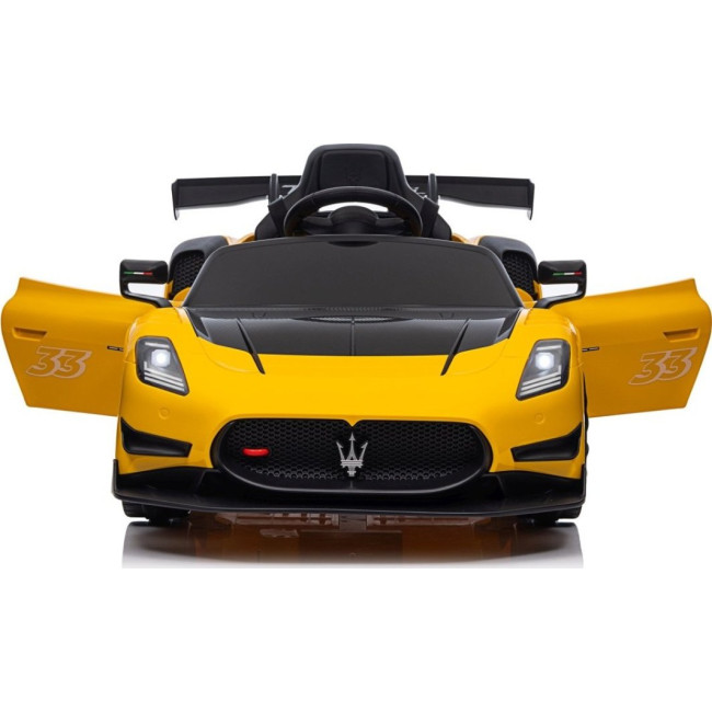 Детская аккумуляторная машинка Maserati MC20 GT2 Желтая
